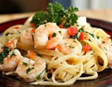 Creamy Garlic Shrimp Fettuccine Recipe