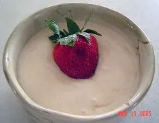 Creamy Sour Cream And Fruit Dip Recipe: Perfect For Snacking