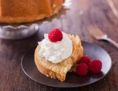 Creamy Southern-Style Cream Cheese Pound Cake Recipe