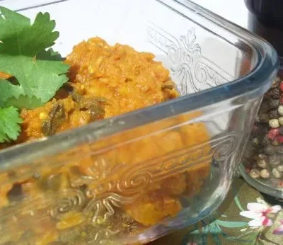 Creamy Spinach and Lentil Curry: A Flavorful Vegan Delight