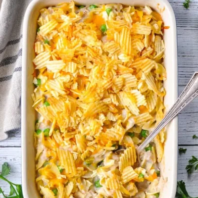 Creamy Tuna Noodle Casserole Delight