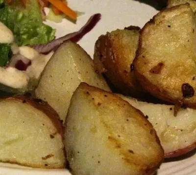 Crispy Garlic Lemon Potatoes