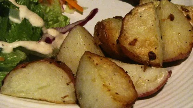 Crispy Garlic Lemon Potatoes