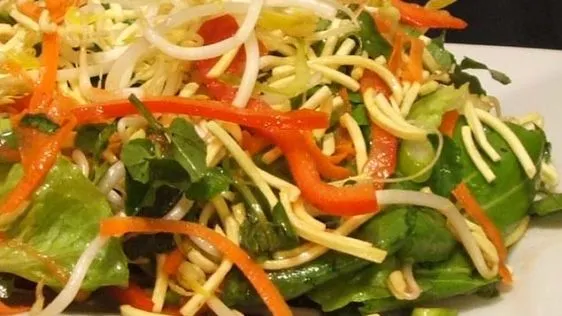 Crispy Noodle Salad With Sweet And Sour