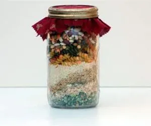 DIY Gourmet Soup Mix in a Jar: Perfect Homemade Gift Idea