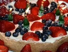 Decadent Strawberry Cream Layer Cake Recipe