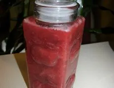Delicious Homemade Strawberry Rhubarb Sauce Recipe