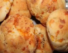 Delicious Red Lobsters Cheddar Biscuits