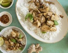 Delicious Thai Basil Chicken Recipe – Easy & Flavorful