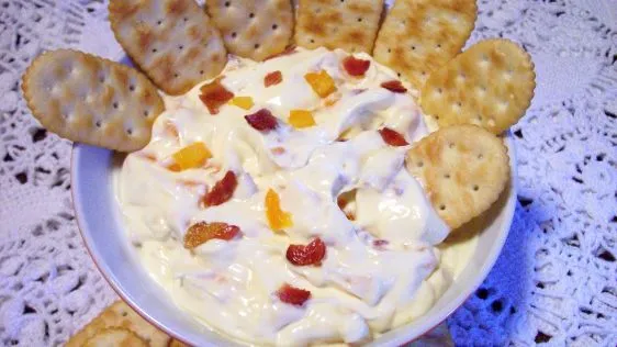 Delicious and Healthy Veggie Dip for Crunchy Snack Time