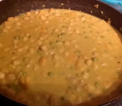 Deliciously Creamy Sweet Potato & Chickpea Curry Recipe