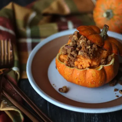 Deliciously Filled Mini Pumpkins: A Sweet Treat Recipe