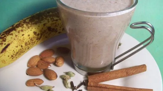 Deliciously Healthy Spiced Date Smoothie Recipe