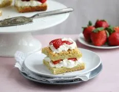Easy And Tasty Strawberry Shortcake