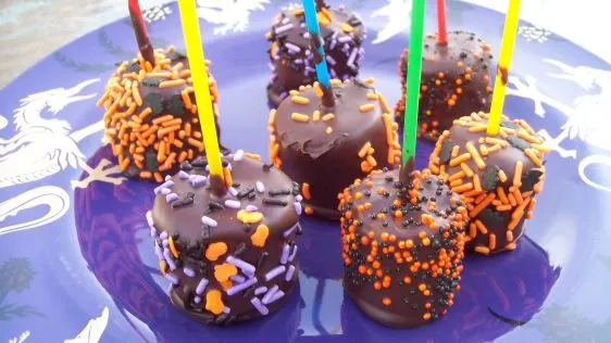Easy Chocolate Covered Marshmallows