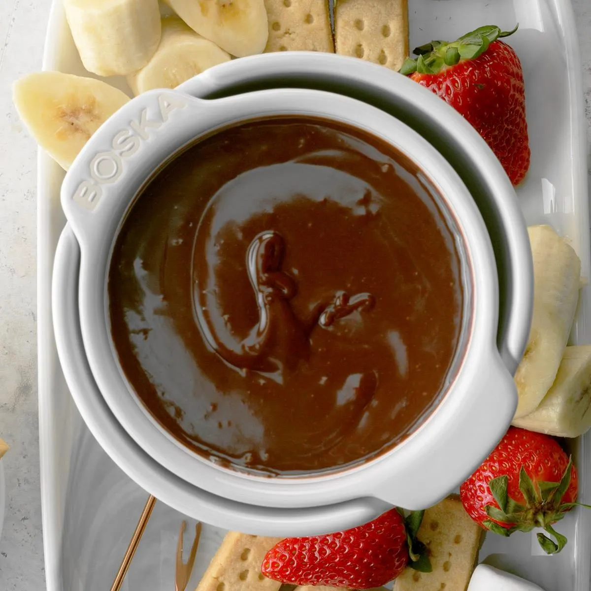 Easy Chocolate Fondue With Peanut Butter