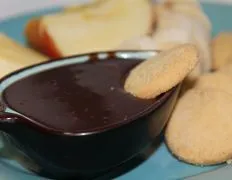 Easy Chocolate Fondue With Peanut Butter