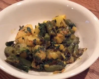 Easy Homemade Vegetarian Indian Green Curry Recipe