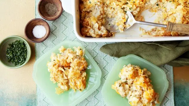 Easy & Quick Tater Tot Casserole