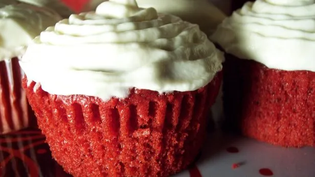 Easy Red Velvet Cupcakes Or Cake