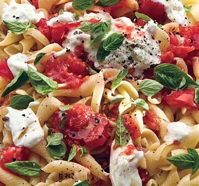 Easy Tomato Basil Pasta Recipe: A Quick & Flavorful Italian Classic