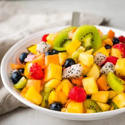 Exotic Star Fruit Salad Delight: A Tropical Taste Sensation