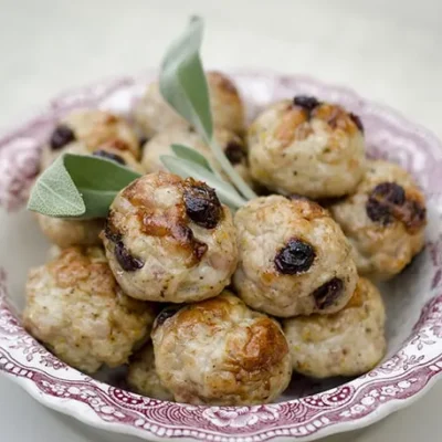 Fall Balls Turkey Meatballs With Cranberry