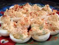 Farshirovannye Yaytsa Stuffed Eggs