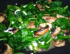 Feta-Stuffed Spinach Mushrooms: A Flavorful Vegetarian Delight