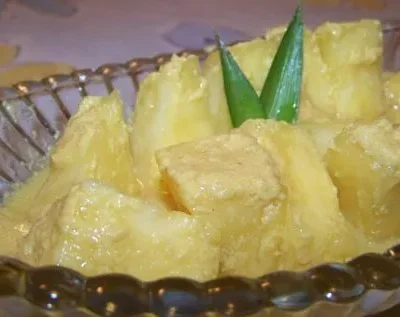 Fresh Pineapple With Rum Sauce