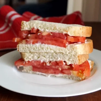 Fresh Tomato Sandwiches Saturday Lunch