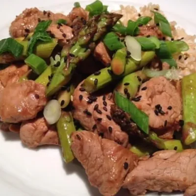 Fried Ginger Pork Strip With Asparagus