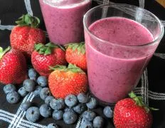 Frozen Berry And Pineapple Smoothie