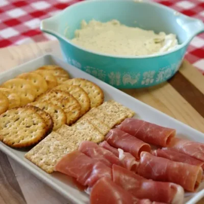 Garlic Cream Cheese Spread