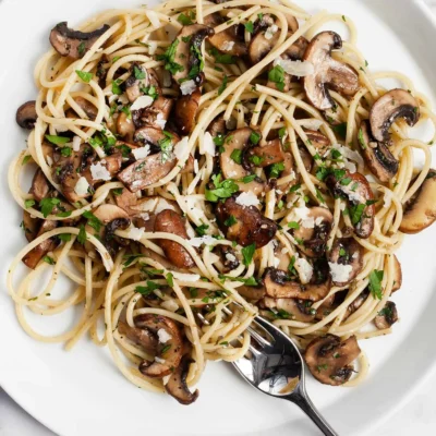 Garlic Mushroom Spaghetti: A Flavorful Oil-Infused Pasta Delight