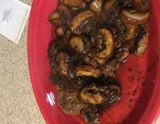 Garlic Steak With Mushrooms
