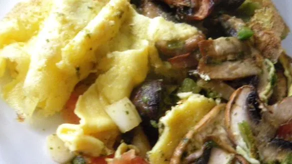 Garlicky Mushroom Masala Omelet