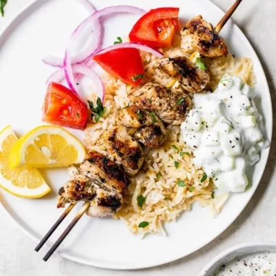 Grilled Chicken Kabobs With Cucumber Yogurt Sauce