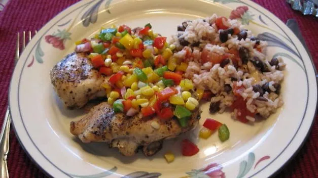 Grilled Chicken With Corn And Sweet Pepper