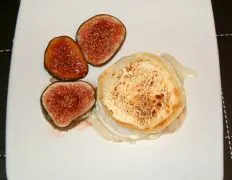 Grilled Goats Cheese With Fresh Figs