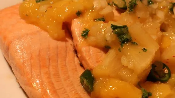 Grilled Salmon W/Pineapple Salsa
