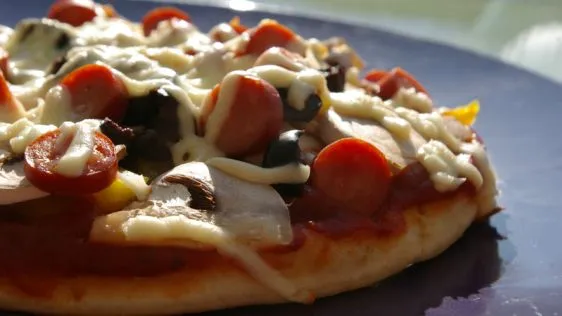 Healthy Low-Calorie Pita Pizza Recipe – Perfect for Weight Loss Goals