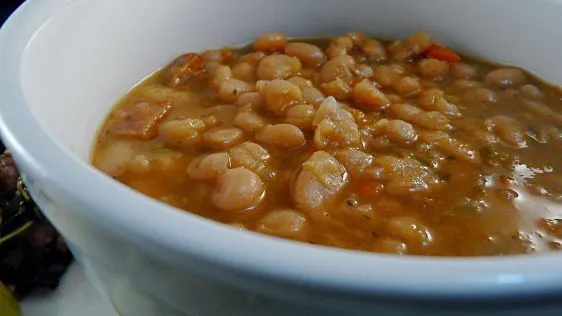 Hearty Smoked Sausage and Cannellini Bean Soup Recipe