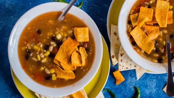 Hearty Spicy Bean Taco Soup: A Healthy Twist on Comfort Food