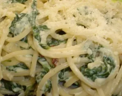 Herb Cheese And Spinach Sauce With Pasta