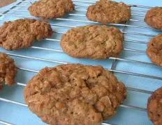 Irresistible Oatmeal Raisin Cookies That Disappear Fast