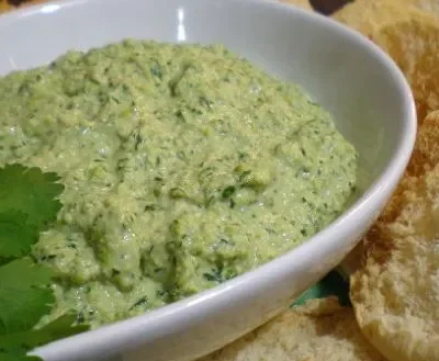 Jade Hummus With Pita Crisps