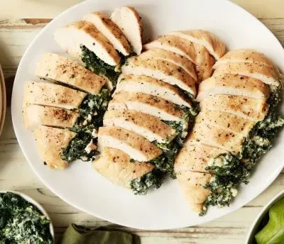 Juicy Chicken Breasts Stuffed With Creamy Spinach Filling
