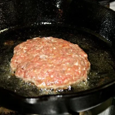 Juicy Pan Fried Burgers