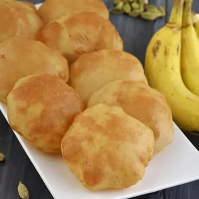 Kele Aur Khus- Khus Ki Puri Banana And